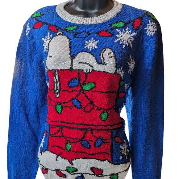 Peanuts Snoopy Christmas Sweater Womens Small Ugly Holiday Pullover Snowflakes - Picture 1 of 15